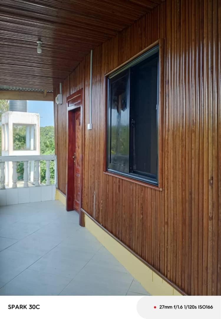 Serenity Haven Lodge Busua Luaran gambar