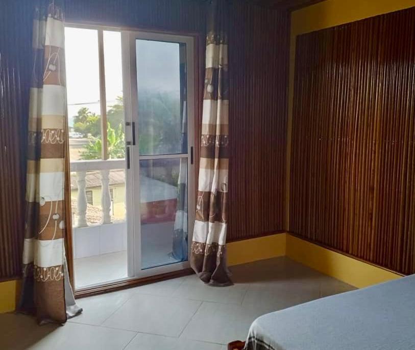 Serenity Haven Lodge Busua Luaran gambar