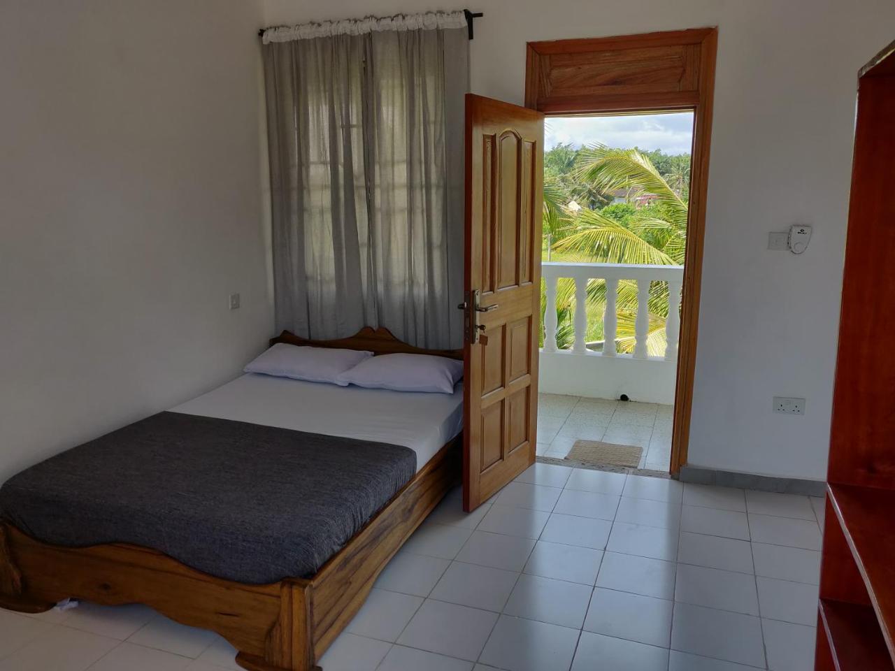 Serenity Haven Lodge Busua Bilik gambar