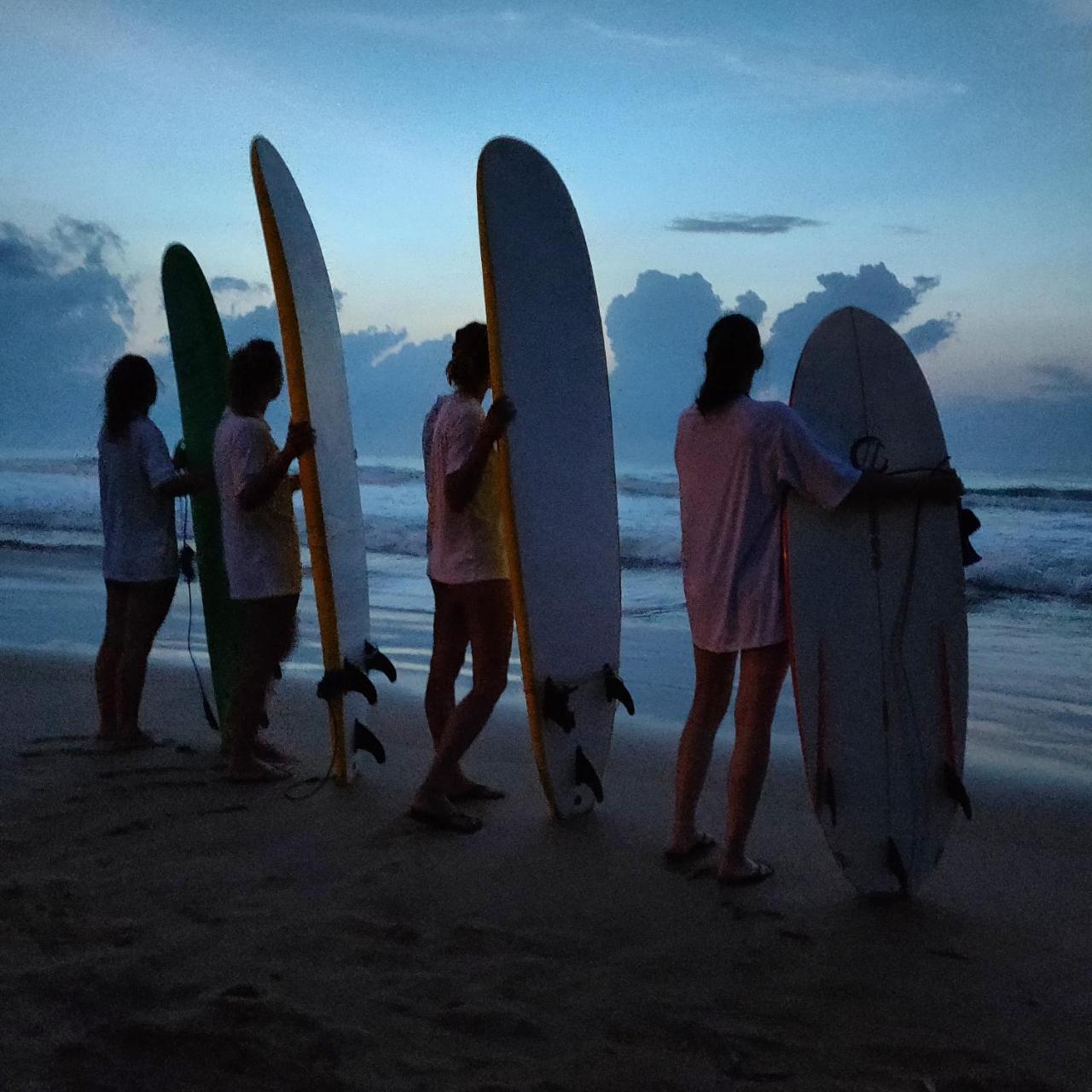 Serenity Haven Lodge Busua Luaran gambar